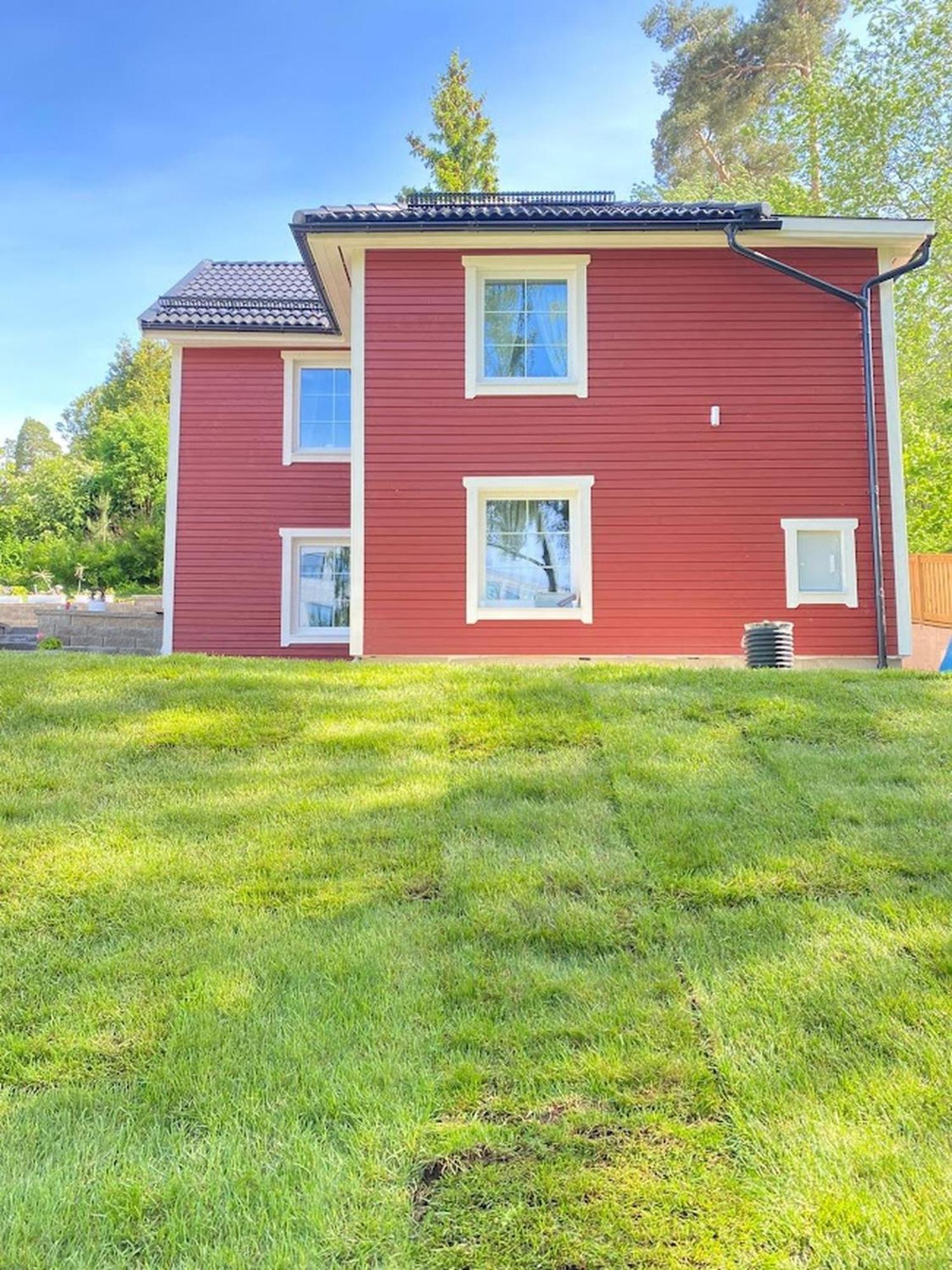 Charming Apartment In A Red House In Stockholm Ngoại thất bức ảnh