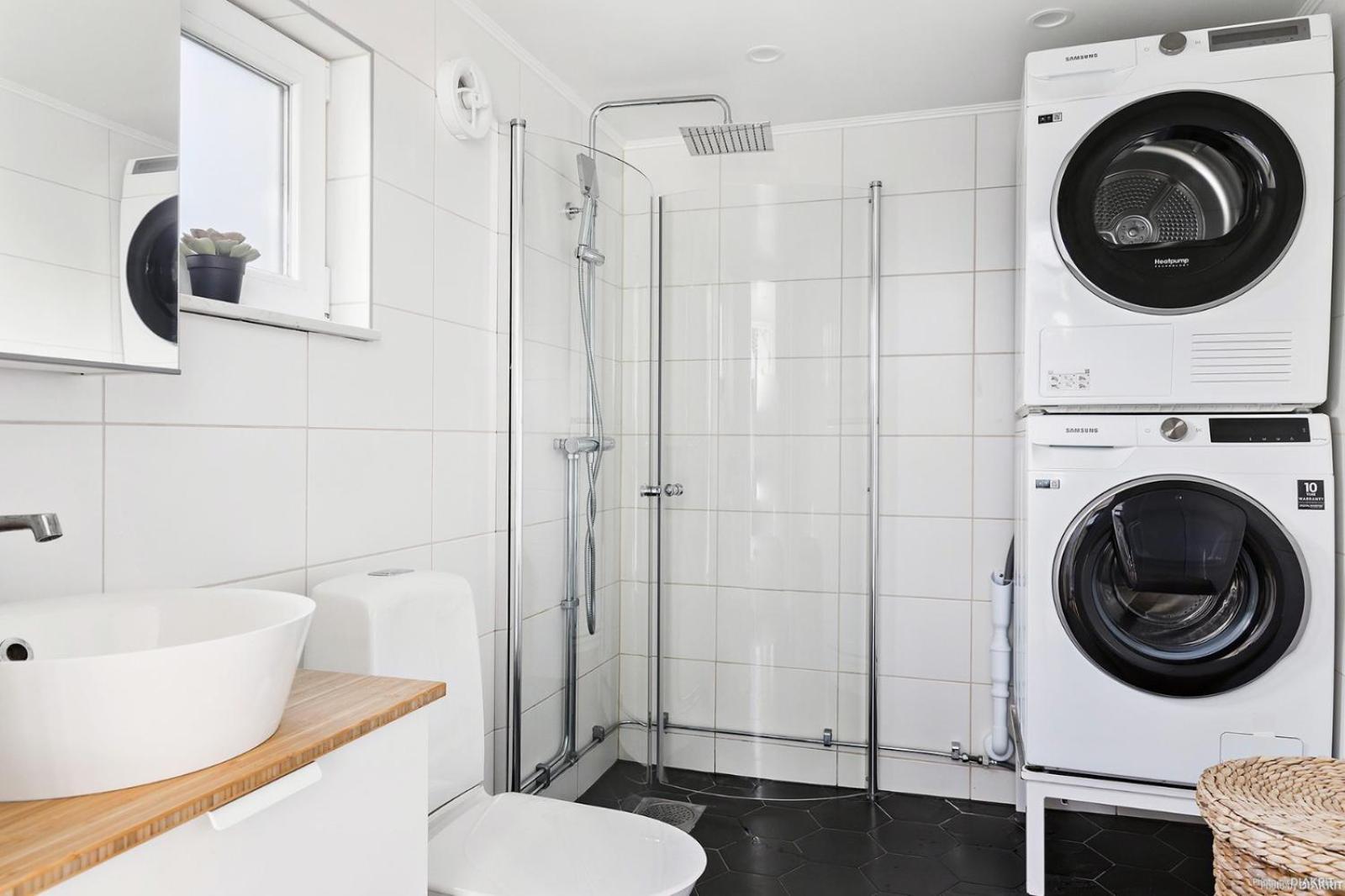 Charming Apartment In A Red House In Stockholm Ngoại thất bức ảnh